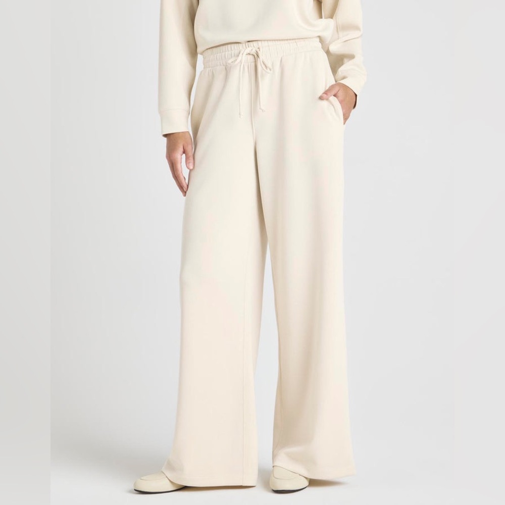 Splendid Wide Legged Pants